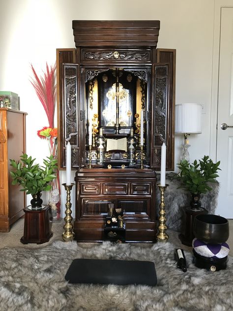 Nichiren Shoshu home Butsudan, prior to morning Gongyo. The Gohonzon is enshrined in the inner sanctuary behind closed doors, as we do not photograph the Gohonzon. Gohonzon Altar, Butsudan Gohonzon, Butsudan Ideas, Buddhist Design, Nichiren Buddhism, Japanese Buddhism, Green Witchcraft, Buddhist Altar, Mahayana Buddhism