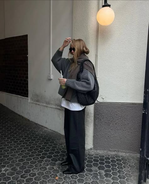 Vinter Mode Outfits, Scandinavian Outfit, Winter Mode Outfits, Scandinavian Fashion, Winter Fit, Autumn Fits, Winter Inspo, Copenhagen Style, Work Fits