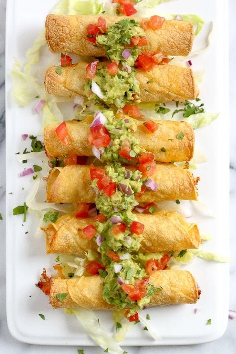 Shrimp Taquitos, Taquitos Recipe, Superbowl Appetizers, Baked Shrimp, Skinny Taste Recipes, Ww Recipes, Quesadillas, Seafood Dishes, Shrimp Recipes