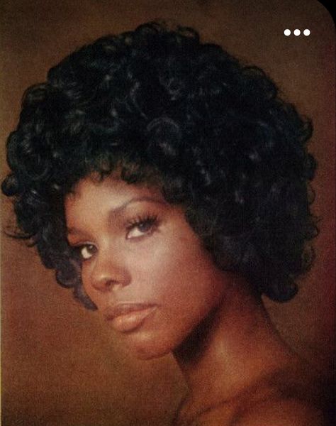 70s Black Women, Vintage Black Glamour, Black Hollywood, Black Femininity, Actrices Hollywood, Black Excellence, Vintage Glamour, Black Culture, Hair Art