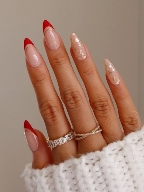 red french tips with gold foils Nail Sport, Red And Gold Nails, Red Gel Nails, Unghie Sfumate, Kutek Disney, Red Manicure, French Tip Nail Designs, Red Acrylic Nails, Studded Nails