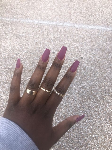 Matte Black Nails On Dark Skin, Matte Square Nails, Matte French Tip Nails, Nail Glow, Short Coffin Nails Designs, Nails For Fall, Almond Acrylic, Mauve Nails, Matte Black Nails