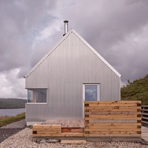 Tinhouse by Rural Design Tin House, Agricultural Buildings, Rural House, Casa Container, Shed Homes, A Hill, Isle Of Skye, Green Building, Green Design