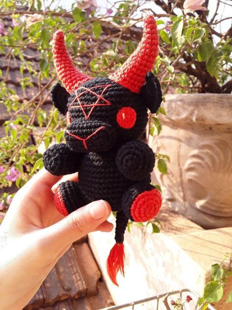 Demon Crochet Pattern, Crochet Demon, Baphomet Amigurumi, Russian Christmas, Kawaii Crochet, Fun Crochet Projects, Boho Diy, Diy Crochet Projects, Fashion Sewing Pattern