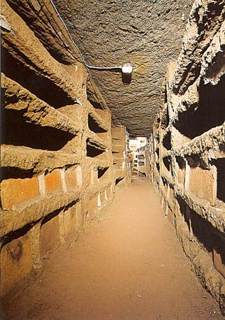 Catacombs Catacombs Of Rome, Rome Catacombs, Saint Sebastian, The Catacombs, Haunted Places, Ancient Rome, San Pedro, Rome Italy, Abandoned Places