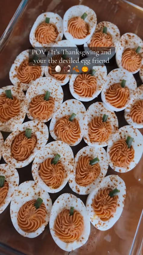 Cute Thanksgiving Breakfast, Cute Thanksgiving Side Dishes, Thanksgiving Guest Dish, Small Friendsgiving Food Ideas, Thanksgiving Recipes Finger Foods, Thanksgiving For Small Family, Boujee Thanksgiving Food, Thanksgiving Fun Food Ideas, Aesthetic Thanksgiving Food