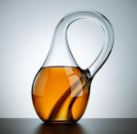 Klein Bottle. It has no inside and no outside - all surfaces are the same surface. It's like the higher-dimensional version of a Mobius Strip. Klein Bottle, Cheap Gifts, Decanters, Bottle Design, Wine Decanter, Glass Design, Industrial Design, Martini, Glass Bottles