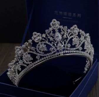 Swarovski Tiara, Crown Ring, Tiaras And Crowns, Kylie Jenner, Tiara, Royalty, Crown Jewelry, Crown