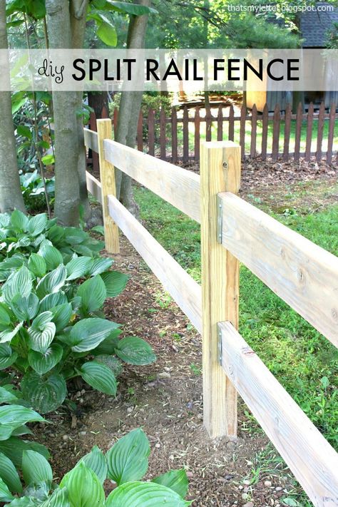 Diy White Fence, Diy Split Rail Fence, Farm Fencing, Fence Planning, Post And Rail Fence, Split Rail Fence, Country Fences, Diy Fence, Front Yard Fence