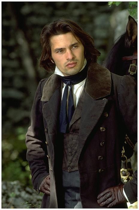 Olivier Martinez as Angelo Pardi - Film: The Horseman on the Roof - 1995 The Horseman, Olivier Martinez, Character Inspiration Male, Sharp Dressed Man, Historical Romance, Film Stills, The Roof, Victorian Fashion, Jet Set