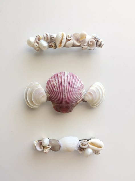 Seashell Hair Clips Diy, Seashell Hair Pins, Seashell Hairclip, Sea Shell Hair Clip, Seashell Barrettes, Shell Hair Clips Diy, Sea Shell Hair Accessories, Seashell Hair Clips, Seashell Hair