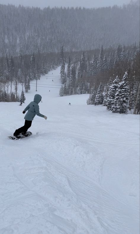 Snow Boarding Aesthetic, Snowboard Aesthetic, Park City Ski, Snowboarding Aesthetic, City Snow, Winter Snowboarding, Skiing Aesthetic, Ski Aesthetic, Snow Board