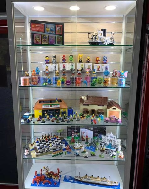 Large Lego Display Case For Your Collection? You’ve Found It! - Showfront Collectors How To Display Lego Sets, Lego Collection Display, Lego Display Shelves, Lego Display Shelf, Lego Shelves, Lego Architecture Set, Lego Display Case, Lego Display Ideas, Minifigure Display