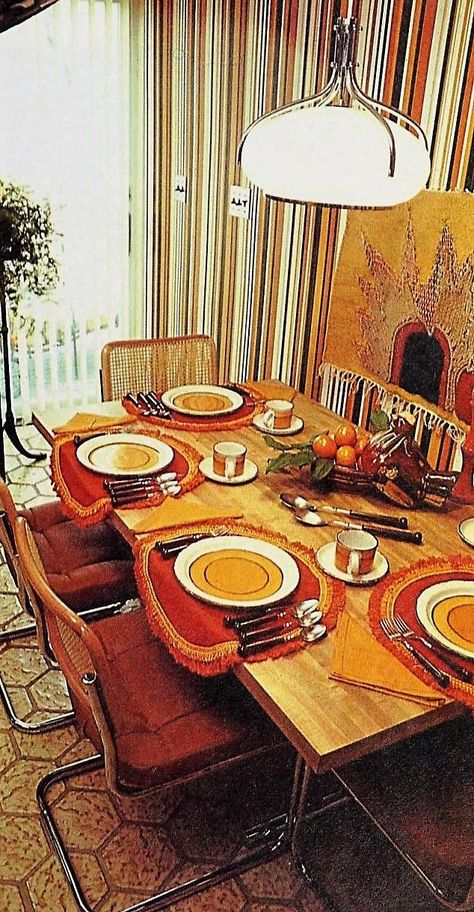 80s Dining Room Aesthetic, 1970 Dining Room, 60s Table Setting, 1980s Dining Room, 70s Kitchen Table, 1960s Aesthetic Home, 80s Dining Room, 70s Dining Room, 1960s Dining Room