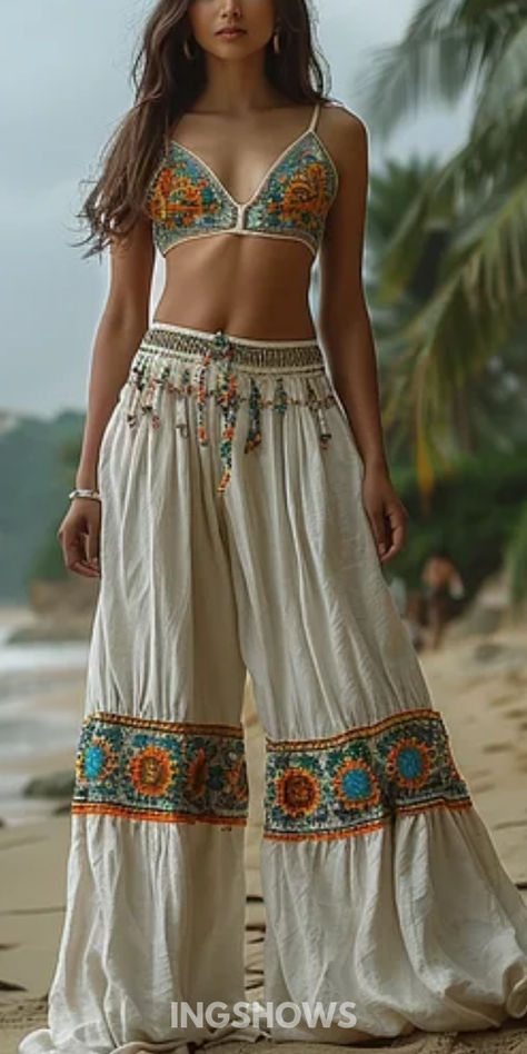 New Arrivals! High quality bohemian clothing. Retro Boho Outfits, Boho 2025 Fashion, Bohemio Style, Greece Fits, Moda Hippie Chic, Indian Pants, Look Hippie Chic, Palazzo Jumpsuit, Bohemian Outfits