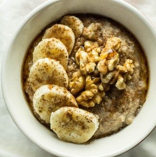 Quinoa Flakes Recipes, Banana Nut Oatmeal, Quinoa Recipes Breakfast, Quinoa Flakes, Banana Nut Bread Recipe, Nut Bread Recipe, Recipes Using Bananas, Oatmeal Banana, Quinoa Breakfast