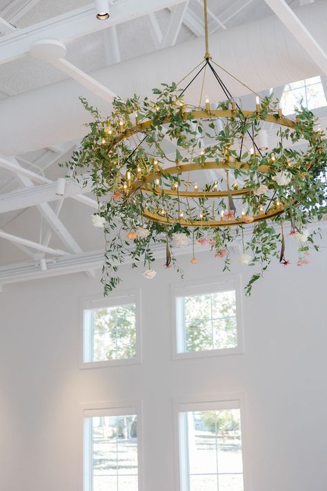 Chandelier with Greenery | Greenery Instalation | Greenery Wedding | Hanging Stems Wedding Floral Wedding Chandelier, Greenery From Chandelier, Chandelier Decorations Wedding, Greenery On Chandelier Wedding, Chandelier With Greenery Wedding, Greenery Ceiling Wedding, Greenery On Chandelier, Chandelier With Greenery, Hanging Greenery Wedding