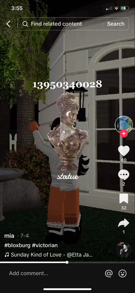 Bloxburg Statue Decal Codes, French Chateau Bloxburg, Castle In Bloxburg, Bloxburg Statue Decal, Bloxburg Statue, Victorian Decals Bloxburg, Victorian Bloxburg, Roblox Decor, Bloxburg Castle