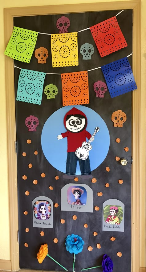 Coco Door Decorating Coco Bulletin Board Ideas, Coco Door Decoration, Coco Door Decorations Classroom, Coco Classroom Door, Disney Halloween Classroom Door, Disney Halloween Door Decorations, Halloween Door Decorations Classroom, Christmas Decor Front Door, Tree Door Hanger