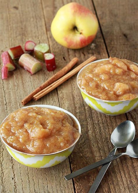 Rhubarb Applesauce, Apple Rhubarb, Cinnamon Applesauce, Applesauce Recipe, Sugar Apples, Eat This Not That, Big 5, Rhubarb Recipes, Apple Juice