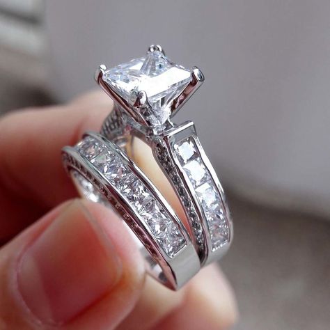 Classy Engagement Rings, Stunning Wedding Rings, Simple Wedding Rings, Cubic Zirconia Wedding Rings, Gorgeous Wedding Rings, Quality Rings, Rings Inspiration, Wedding Rings Princess Cut, Ring Cuts