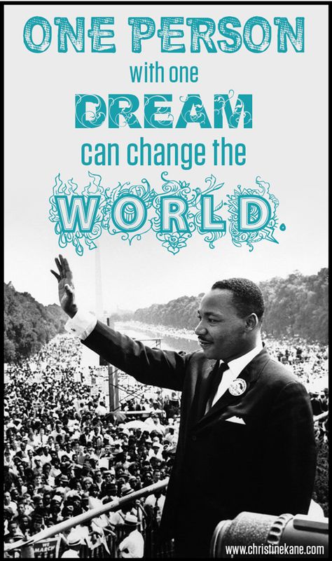 Today, on the 50th anniversary of Martin Luther King Jr.'s historic "I have a dream..." speech, I am so moved by the reminder that determined people with beautiful dreams really CAN effect change in the world. Marther Luther King Quotes, Martin Luther King Photos, Martin Luther King Wallpaper, Martin Luther King Jr Pictures, Marther Luther King, Happy Martin Luther King Day, Albert Pike, Martin Luther King Quotes, I Have A Dream Speech