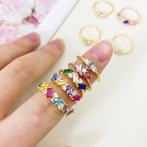 Multi stone ring