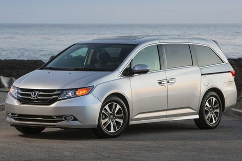 Mini Vans, Best Family Cars, Chrysler Pacifica, New Honda, Hybrid Car, Minivan, Honda Pilot, Honda Odyssey, Family Car