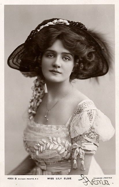 1908 Edwardian Lady Lily Elsie, Portrait Vintage, Gibson Girl, Paris Mode, Victorian Women, Photo Vintage, Vestidos Vintage, Edwardian Era, Edwardian Fashion