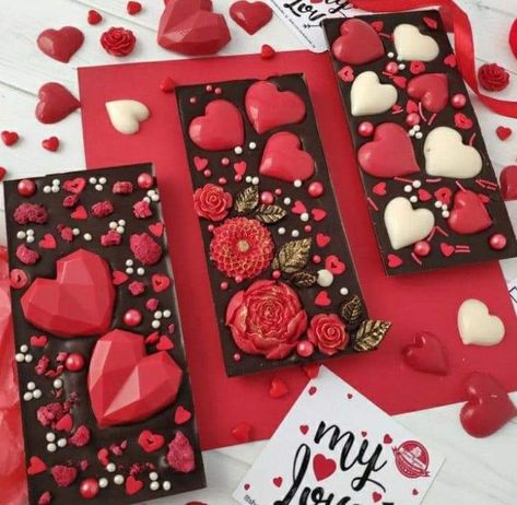 Chocolate Business Ideas, Diy Chocolate Bars, Chocolate San Valentin, Custom Chocolate Bars, Chocolate Bars Gift, Homemade Chocolate Bars, Personalized Chocolate Bars, Chocolate Cake Designs, Chocolate Candy Recipes