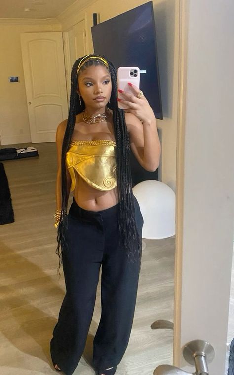 Halle Bailey Braids, Chloe Bailey Instagram, Halle Bailey Outfits, Halle Bailey Style, Halle Ariel, Halle Bailey Hair, Chloe Bailey Outfits, Halle Core, Chloe Halle