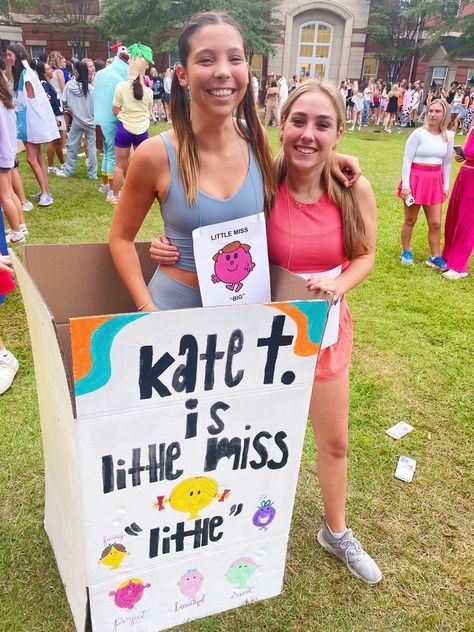 Big Little Box Reveal, Big Little Reveal Themes Funny, Trendy Big Little Reveal Themes, Big Little Bed Decorating Sorority, Big Little Reveal Themes, Signed Sealed Delivered Big Little, Sorority Big Little Memes Funny, Big Lil, Tri Sigma