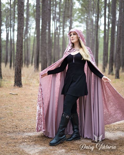 Long Hooded Cloak, Hood Pattern, Medieval Garb, Fairytale Gown, Adelaide Kane, Hooded Cloak, Full Circle, Cloak, New Video