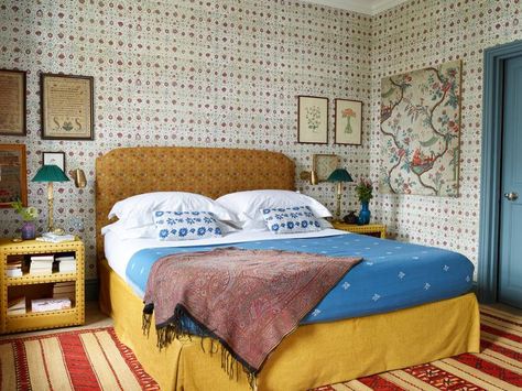 The enduring appeal of the Bloomsbury look | House & Garden Next Bedroom, Victorian Townhouse, London House, London Apartment, Leather Decor, House Garden, Beautiful Bedding, Family House, Bedroom Colors