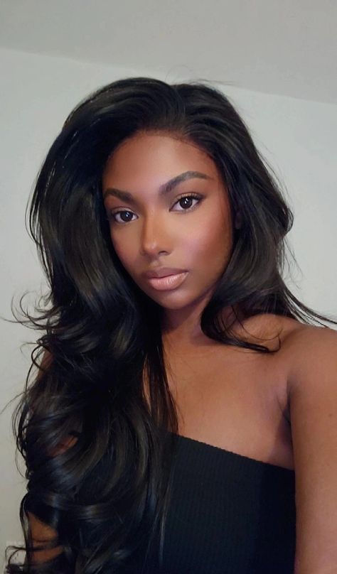 Layered Blowout, Wig Black Women, Engagement Photo Hair, Wig Side Part, Blowout Curls, Face Framing Hair, Volume Curls, Beauty Hair Color, Framing Layers