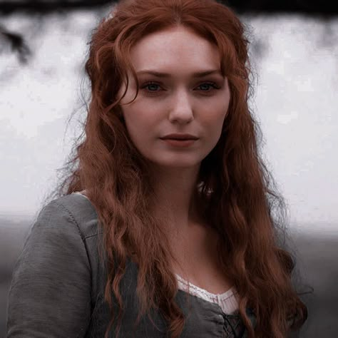 Photo of Eleanor Tomlinson from poldark. Elenore Tomlinson, Eleanor Tomlinson Poldark, Future Generation, Eleanor Tomlinson, Female Actresses, Looks Vintage, Face Claims, Redheads, Pretty Woman