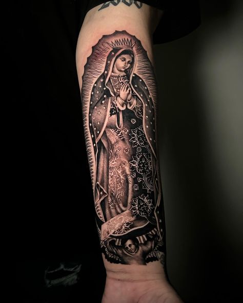 Virgen De Guadalupe Tattoo Ideas Forearm, La Virgen Tattoo, Our Lady Of Guadalupe Tattoo, Virgin De Guadalupe Tattoo Ideas, Virgen Mary Tattoo, Virgen De Guadalupe Tattoo Ideas, Guadalupe Tattoo, Full Chest Tattoos, Catholic Tattoos