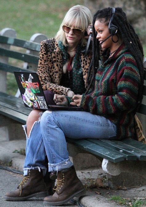 Cate Blanchett and Rihanna Rihanna Oceans 8, Oceans 8 Aesthetic, Lou Miller, Oceans Eight, Ocean’s Eleven, Danny Ocean, Oceans 8, Autumn In New York, I Love Cinema