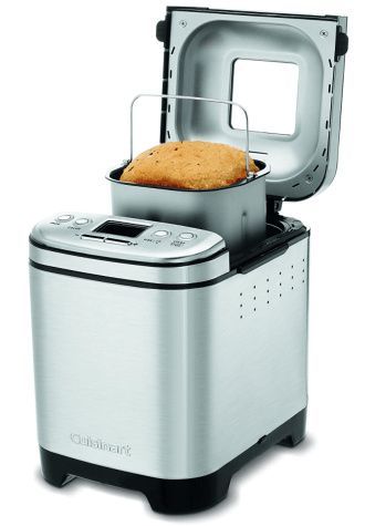 Cuisinart Bread Maker Giveaway (Ends 11/1) Wooden Bread Board, Bread Maker Machine, Pain Sans Gluten, Pan Sin Gluten, Bread Makers, Bread Maker, Kitchen Must Haves, Fool Proof Recipes, Pan Bread