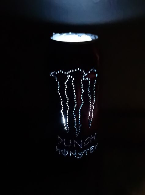 A lamp made from Punch Monster. There are dots and light in the can. It's so cool hehe Monster Light, Monster Punch, Monster Crafts, Cool Monsters, Room Stuff, Monster Can, Monster Energy, Gift List, So Cool