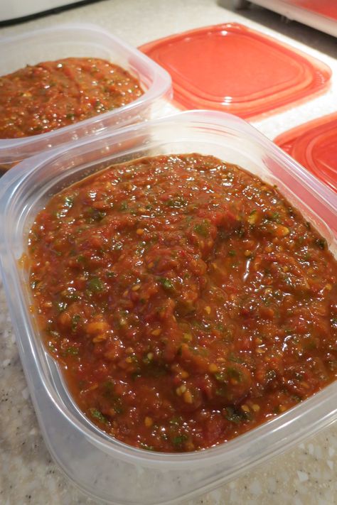 No Peel Salsa Canning, Salsa Recipe With Fresh Tomatoes Canning, Salsa Recipe With Fresh Tomatoes, Relish Sauce, Tomato Salsa Recipe, Canning Salsa, How To Make Salsa, Homemade Salsa Recipe, Fresh Tomato Recipes