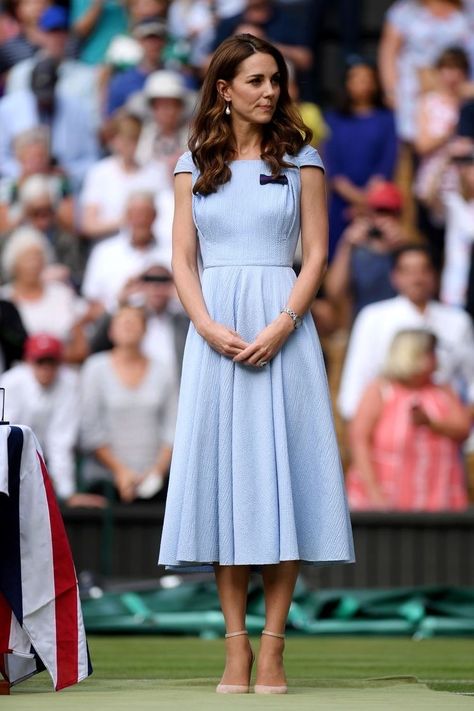 Looks Kate Middleton, Jenny Packham Dresses, Kate Middleton Pictures, Iconic Outfits, Mcqueen Dress, Kate Middleton Outfits, Kate Middleton Photos, Lawn Tennis, Estilo Real