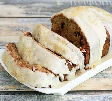 Moist Applesauce Spice Loaf Cake Applesauce Loaf, Spice Loaf Cake, Spice Loaf, Easy Applesauce, Applesauce Cake Recipe, Applesauce Spice Cake, Cake Recipe Easy, Cake Loaf, Loaf Cake Recipes