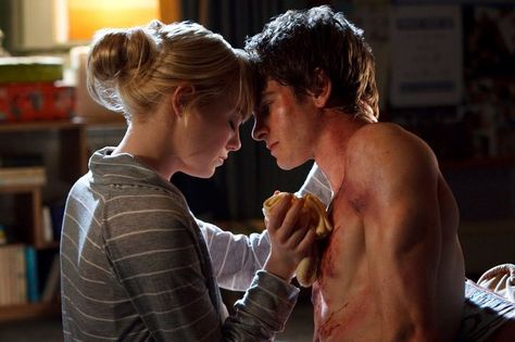 The Best Celebrity Couples Who Dated in Movies and in Real Life Andrew Garfield Shirtless, Emma Stone Andrew Garfield, Andrew Garfield Spiderman, Garfield Spiderman, Dane Dehaan, 2012 Movie, Movie Sites, The Amazing Spider Man, Spider Man 2