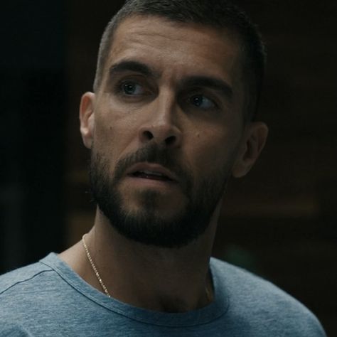 Josh Segarra Arrow, Danny Scream, Tvd Fanfiction, Josh Segarra, Adrian Chase, Mad Tv, Scream Franchise, Latin Men, Scream 6