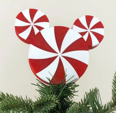 Disney Christmas Tree Topper Diy, Mickey Tree Topper, Diy Disney Tree Topper, Christmas Tree Disney Theme, Disney Christmas Tree Theme Ideas, Disney Christmas Tree Topper, Pink Green Christmas Tree, Disney Christmas Tree Theme, Disney Christmas Decorations Diy