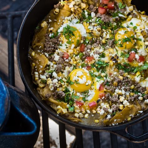 This chilaquiles recipe is so simple and comes together in a snap. Everyone who has tried this sensational recipe is hooked for life. Easy Camping Breakfast, Dutch Oven Camping Recipes, Chilaquiles Recipe, Camping Hacks Food, Best Dutch Oven, Mini Hamburgers, Dutch Oven Camping, Camping Dishes, Camping Breakfast