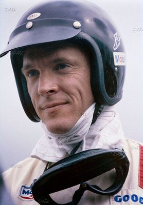 Chequered Flag, Dan Gurney, Indy Car Racing, F1 Car, Gilles Villeneuve, F1 Cars, Classic Racing Cars, Racing Photos, Mc Laren