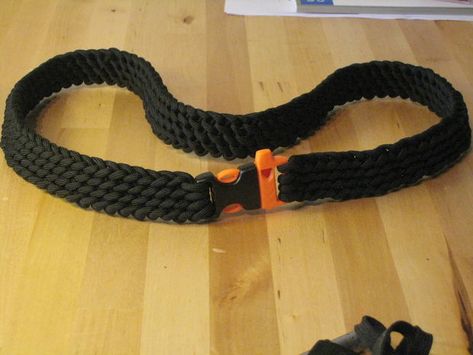 Paracord Body Wear Survival Belt, Paracord Belt, 550 Cord, Overhand Knot, Paracord Keychain, Paracord Survival, Paracord Projects, Jaw Bone, 550 Paracord