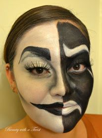 Beauty with a Twist: Halloween Look: Tragedy and Comedy Mask Comedy Mask, Mask Face Paint, Comedy Tragedy Masks, Tragedy Mask, Horror Make-up, Zombie Walk, Cool Halloween Makeup, Comedy And Tragedy, Mask Makeup